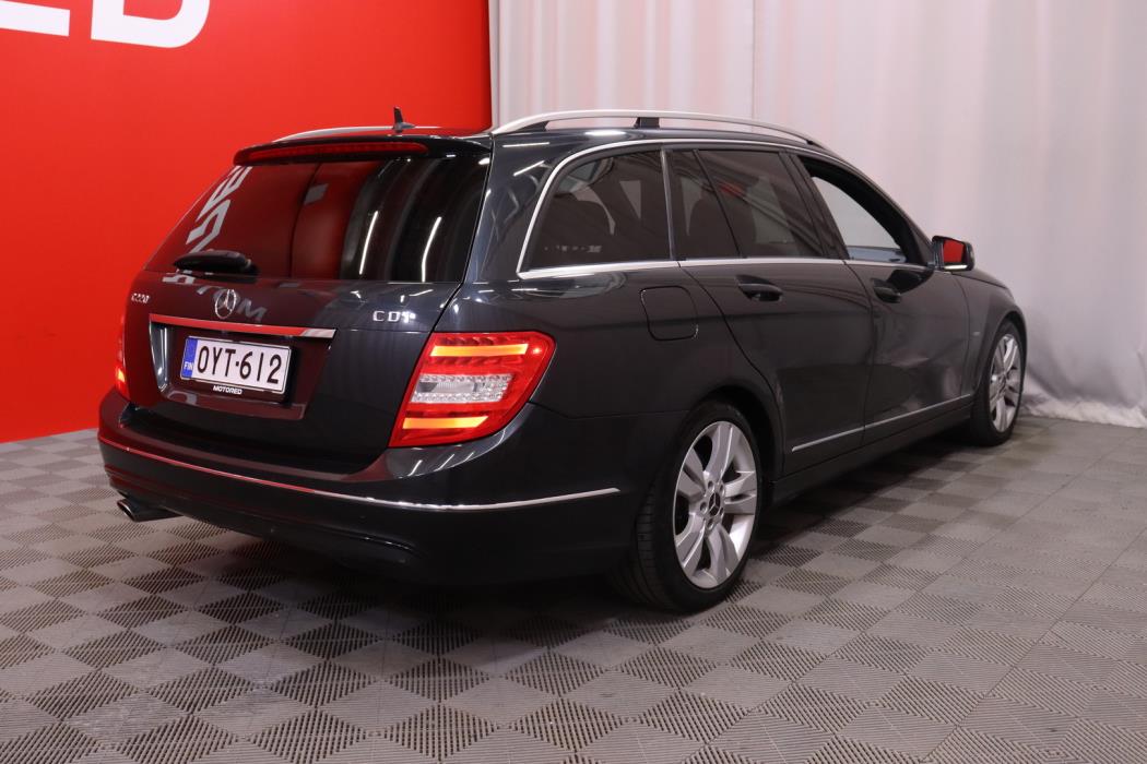 MERCEDES-BENZ C 2011