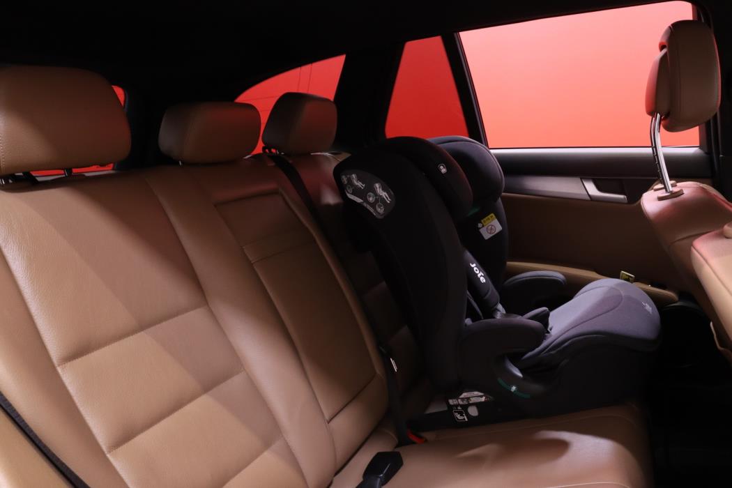 MERCEDES-BENZ C 2011