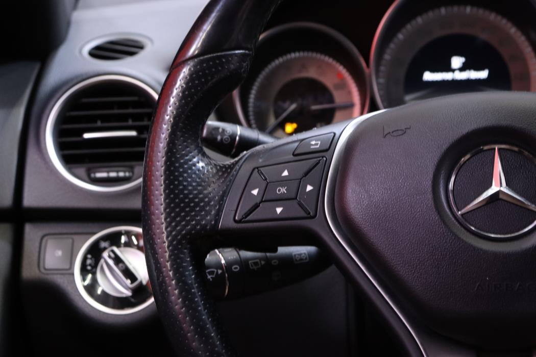 MERCEDES-BENZ C 2011