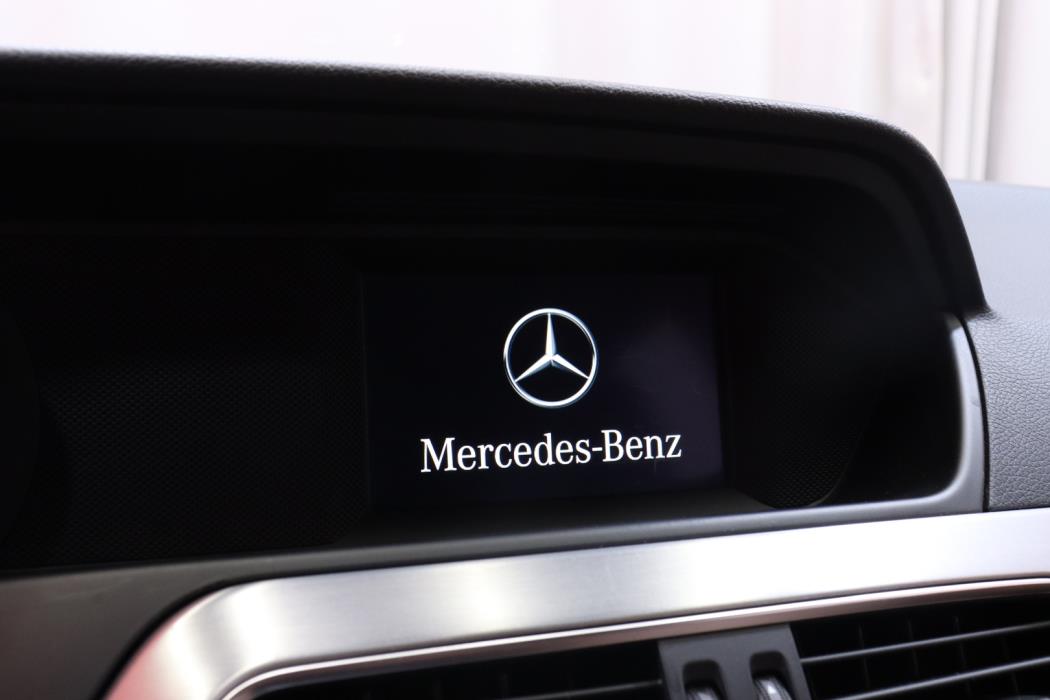 MERCEDES-BENZ C 2011