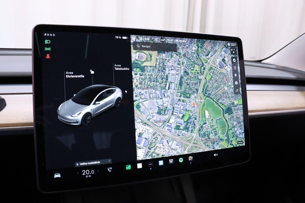 TESLA Model 3 2021