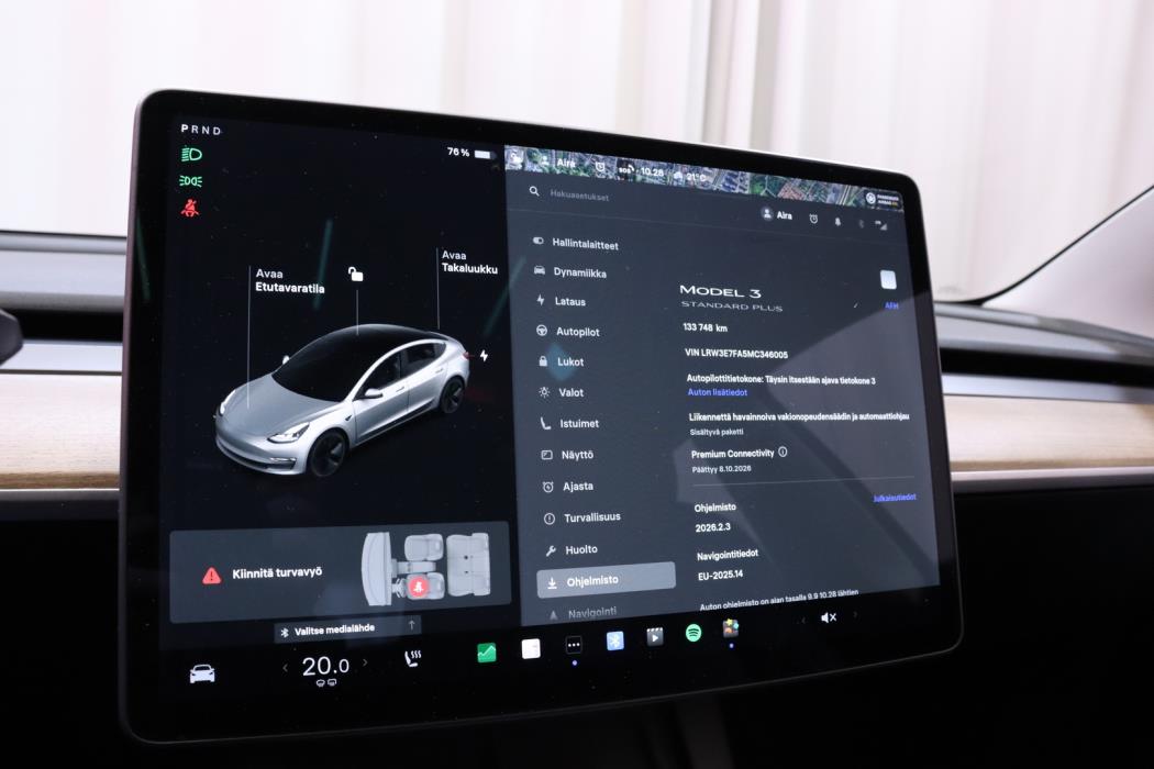 TESLA Model 3 2021