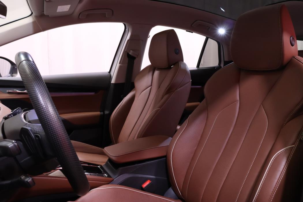 SKODA Enyaq 2023