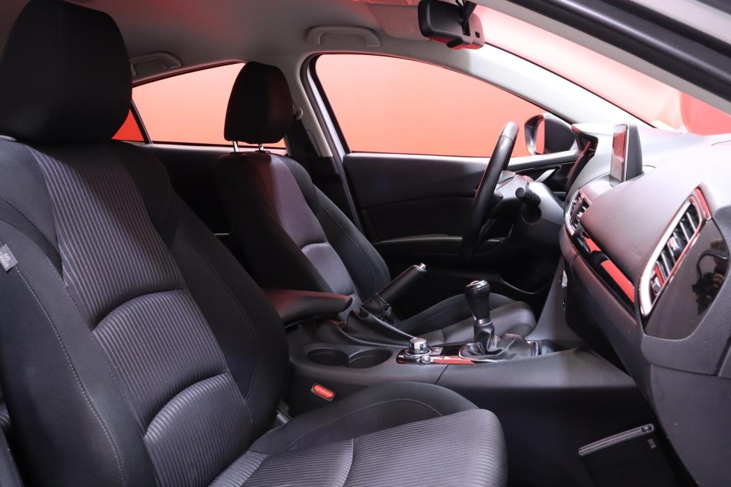 MAZDA 3 2016