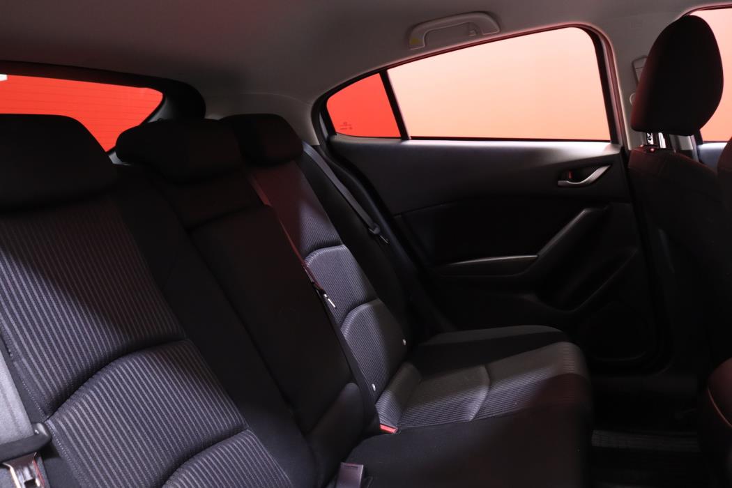 MAZDA 3 2016