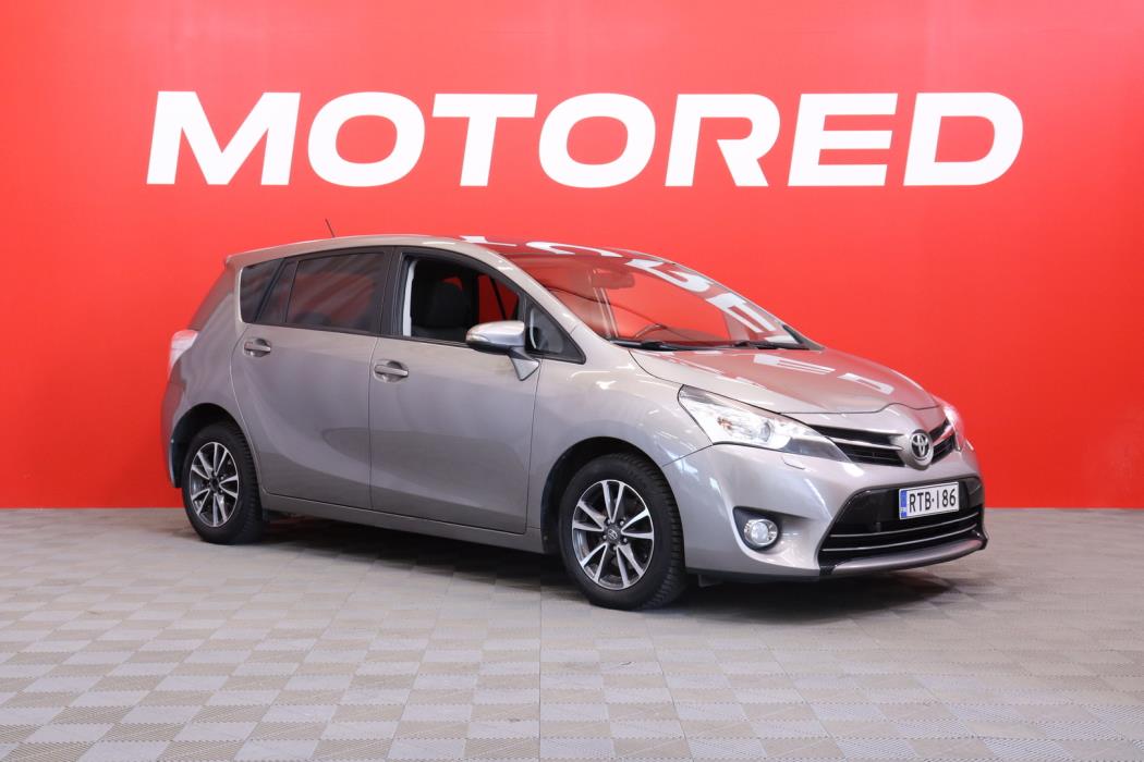 TOYOTA Verso 2015