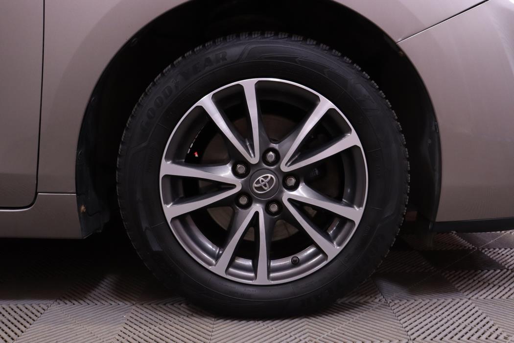 TOYOTA Verso 2015