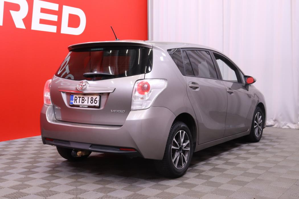 TOYOTA Verso 2015