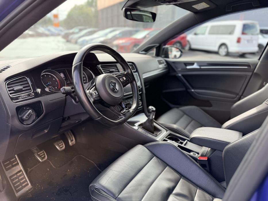 VOLKSWAGEN Golf 2017