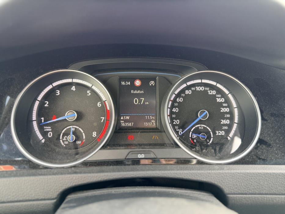 VOLKSWAGEN Golf 2017
