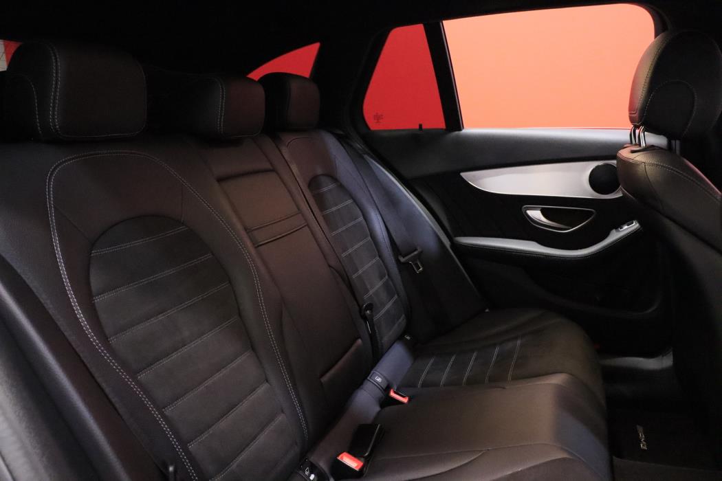 MERCEDES-BENZ C 2019