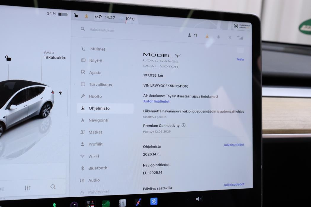 TESLA Model Y 2022