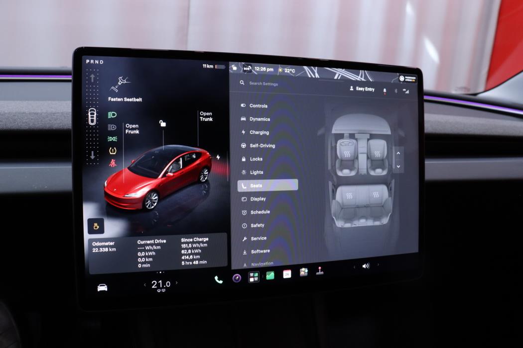TESLA Model 3 2024