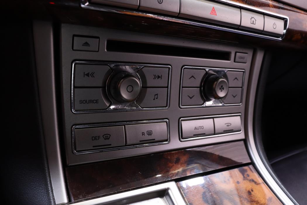 JAGUAR XF 2009