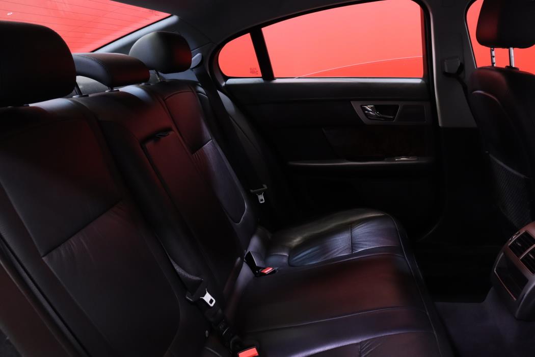 JAGUAR XF 2009