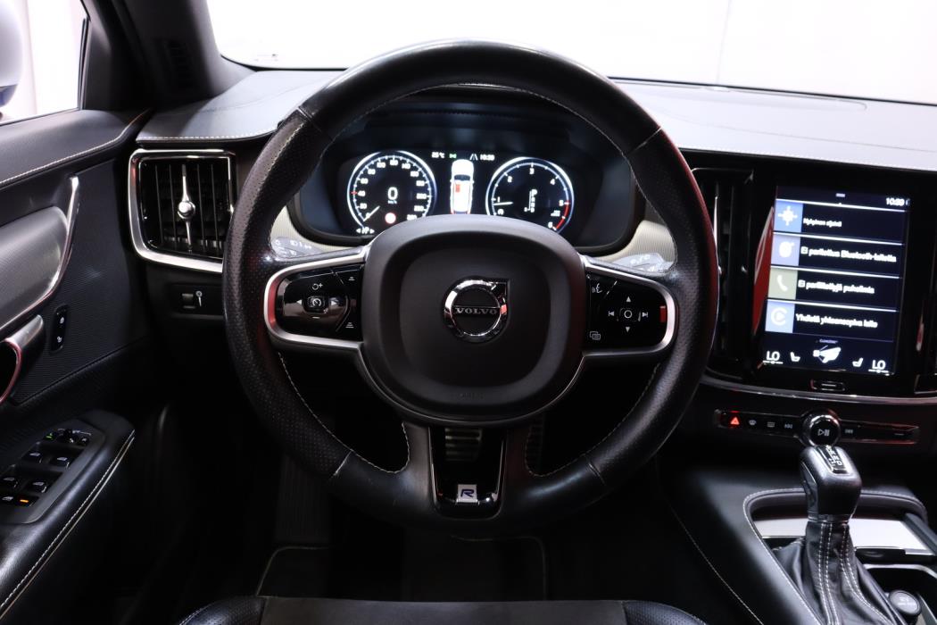 VOLVO V90 2019