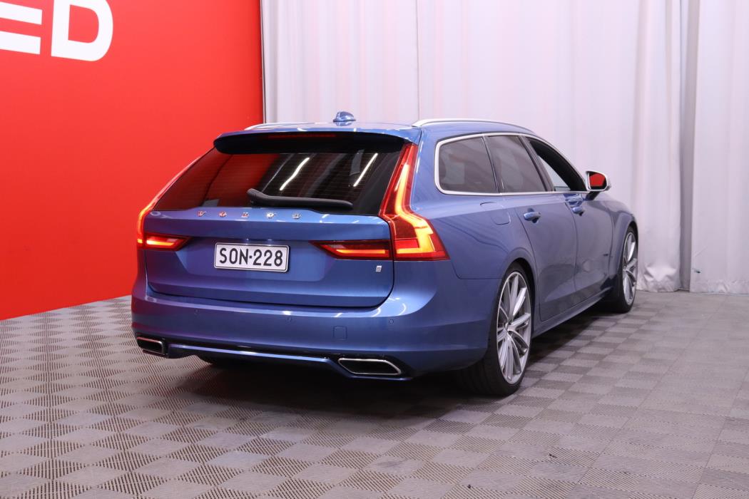 VOLVO V90 2019