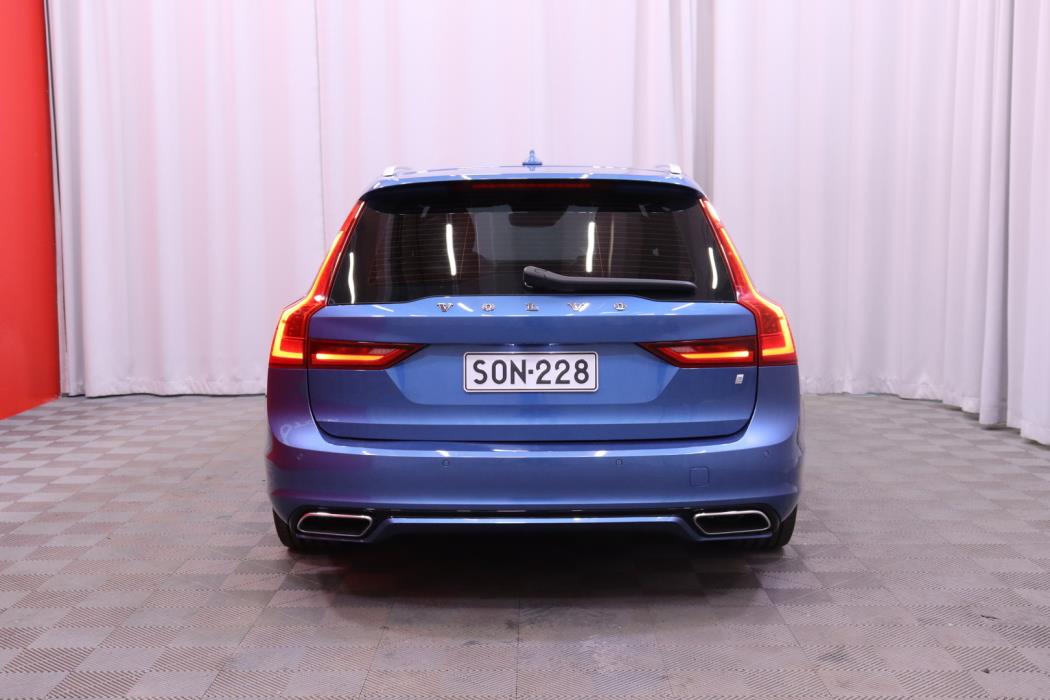 VOLVO V90 2019