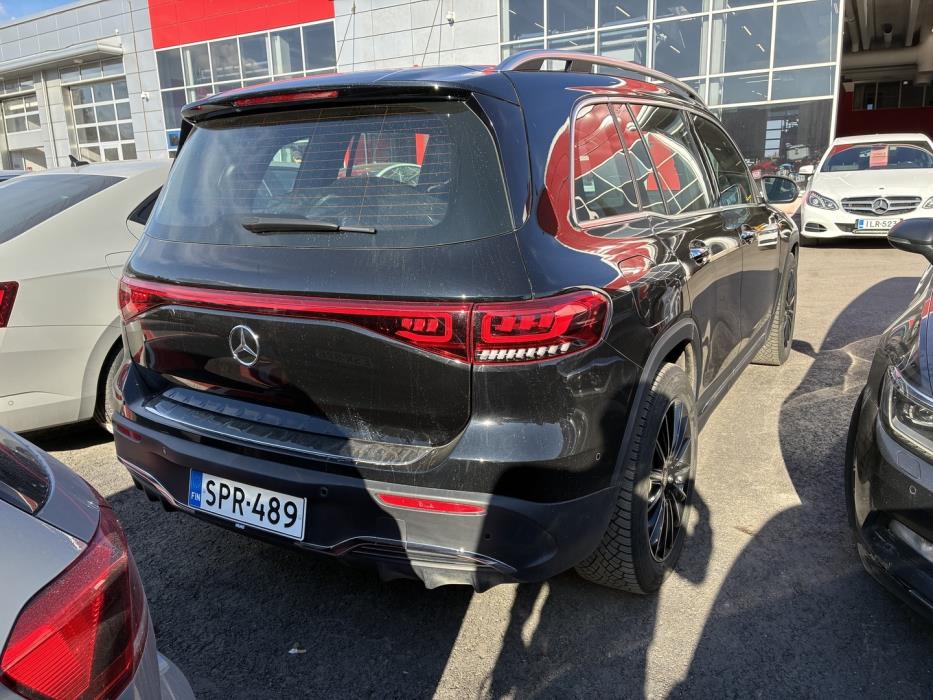 MERCEDES-BENZ EQB 2023