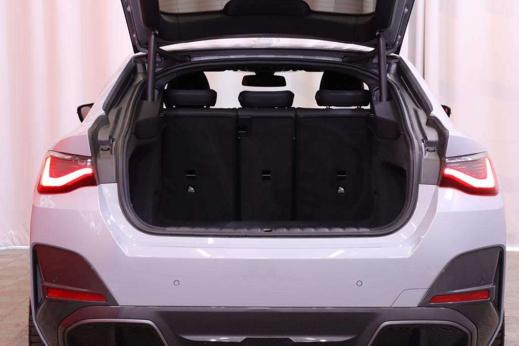 BMW i4 2024