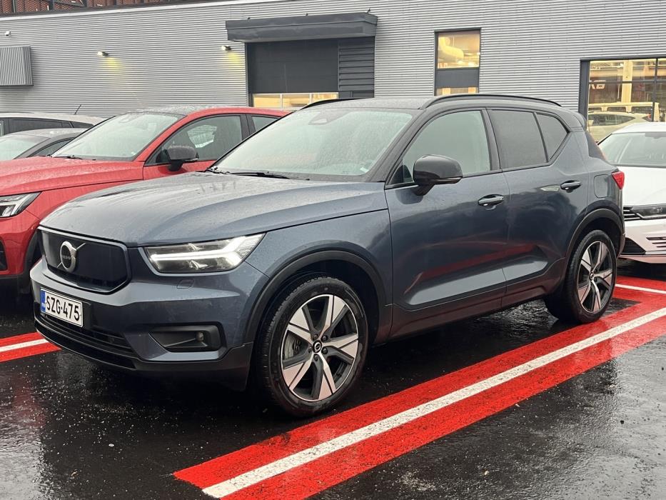 VOLVO XC40 2022