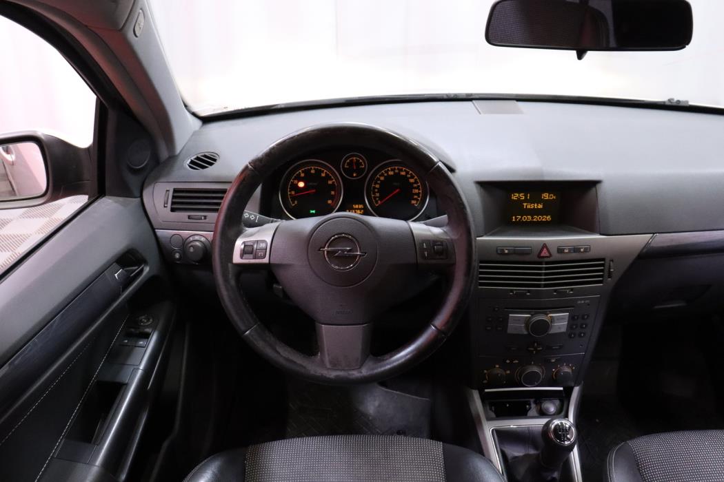 OPEL Astra 2005