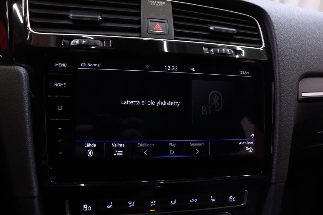 VOLKSWAGEN Golf 2018