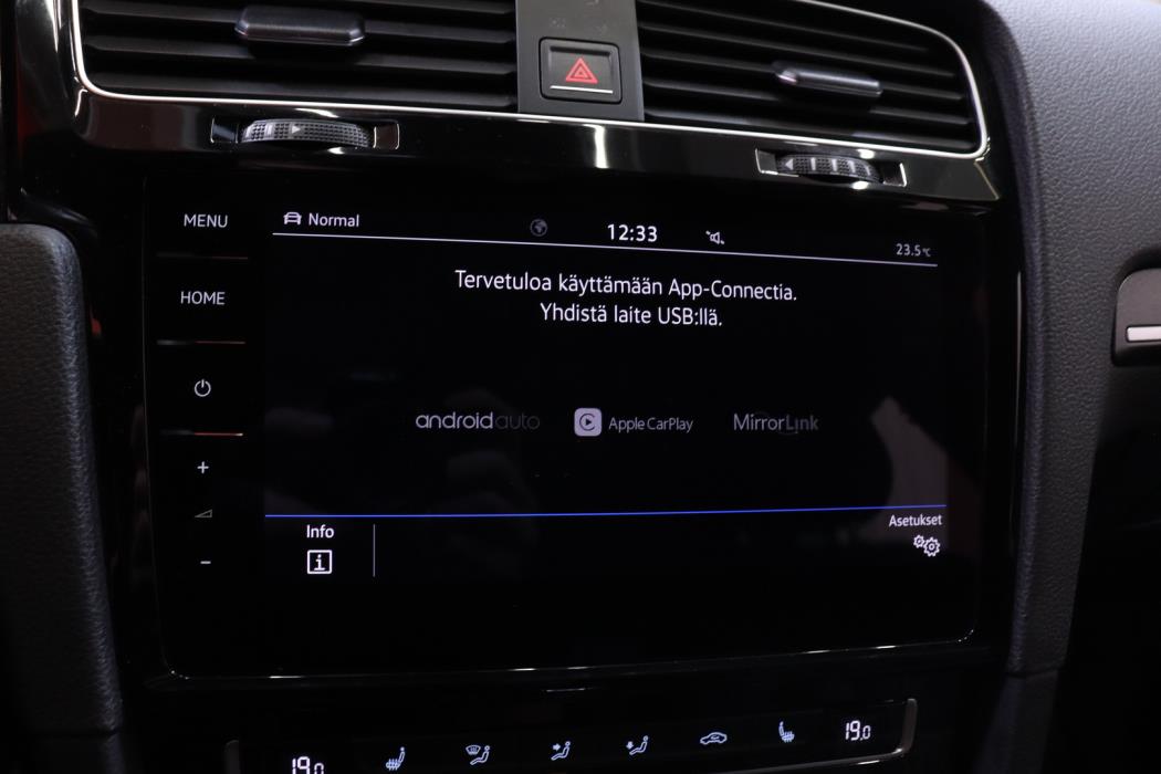 VOLKSWAGEN Golf 2018