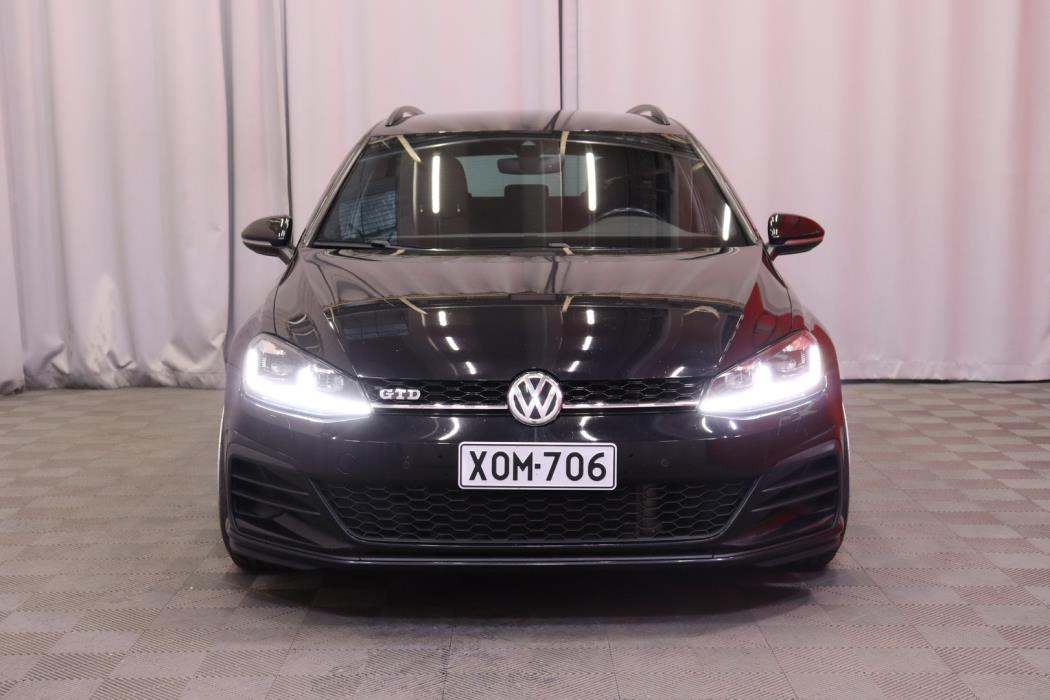 VOLKSWAGEN Golf 2018