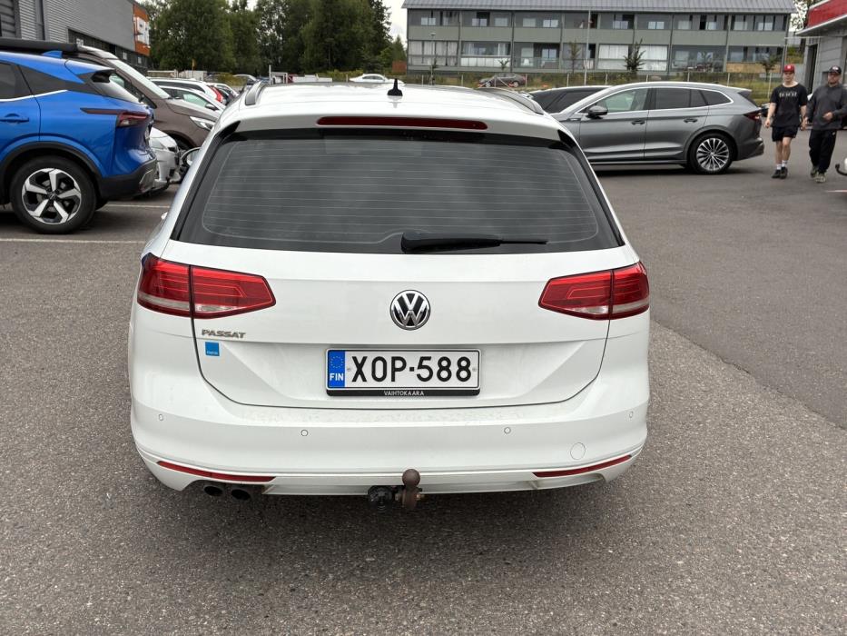 VOLKSWAGEN Passat 2018