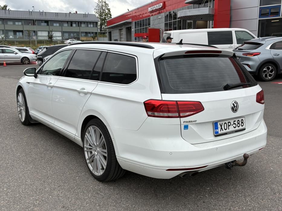 VOLKSWAGEN Passat 2018