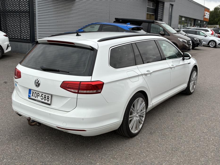 VOLKSWAGEN Passat 2018