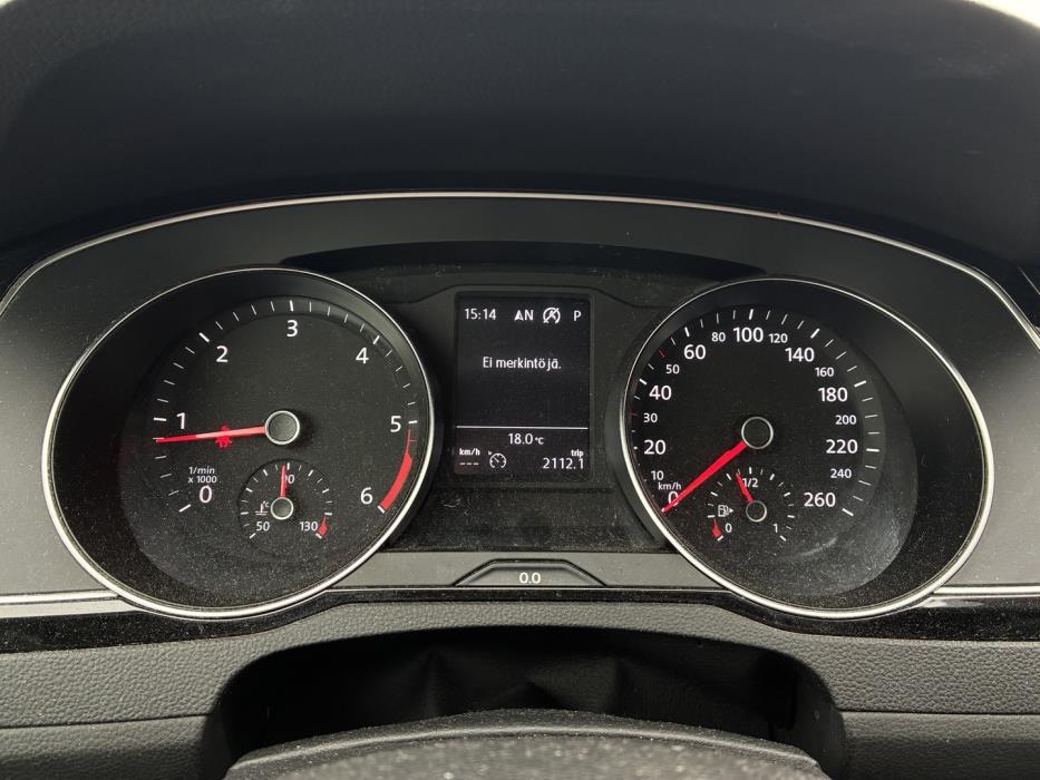VOLKSWAGEN Passat 2018