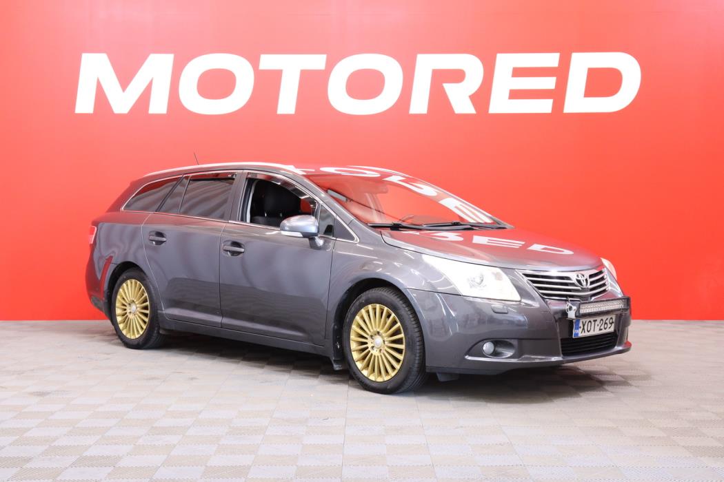 TOYOTA Avensis 2009