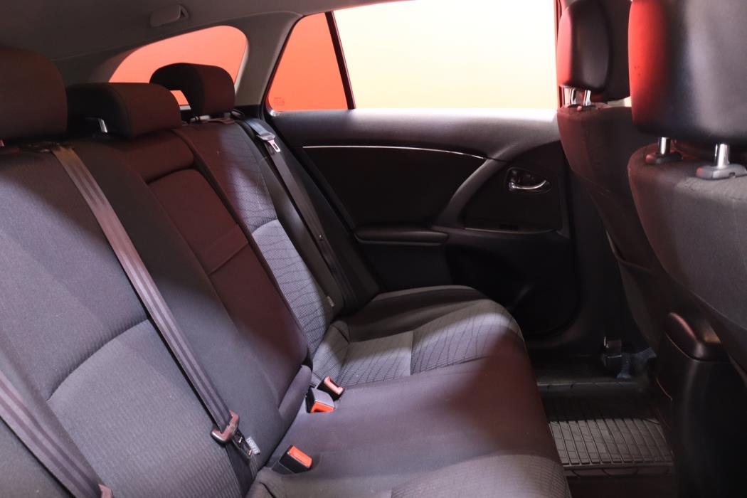 TOYOTA Avensis 2009
