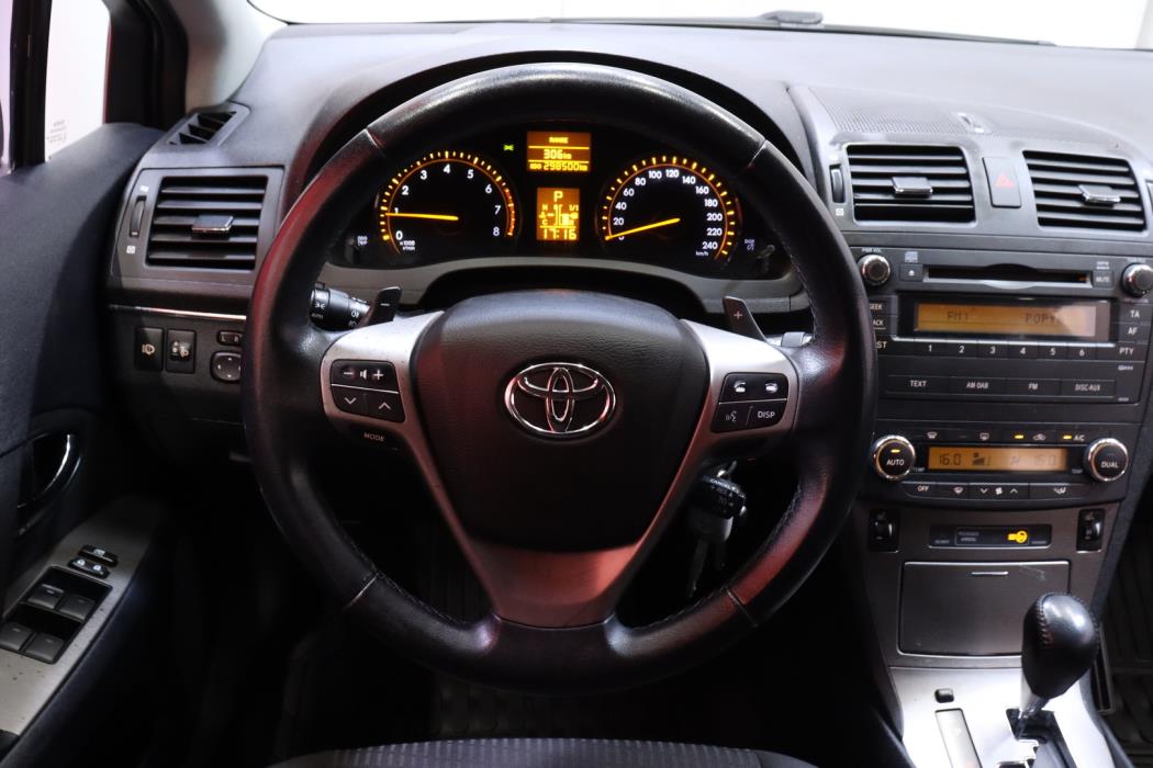 TOYOTA Avensis 2009