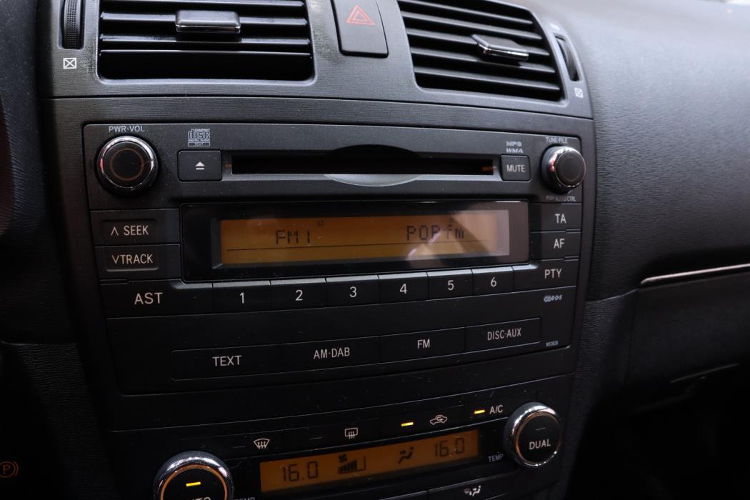 TOYOTA Avensis 2009