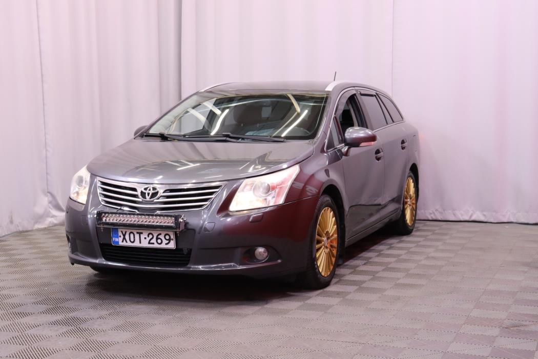 TOYOTA Avensis 2009