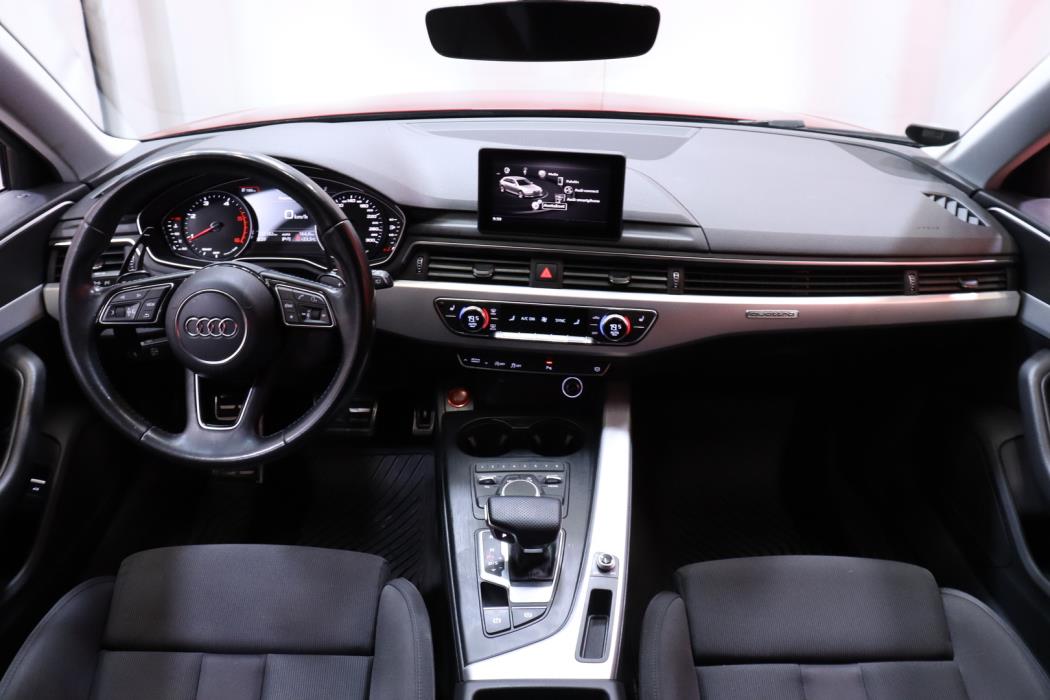 AUDI A4 2018