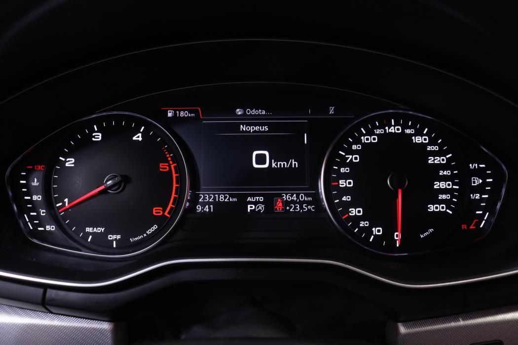 AUDI A4 2018