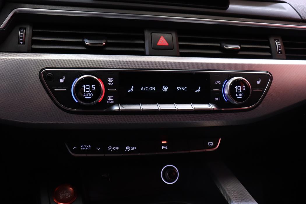 AUDI A4 2018