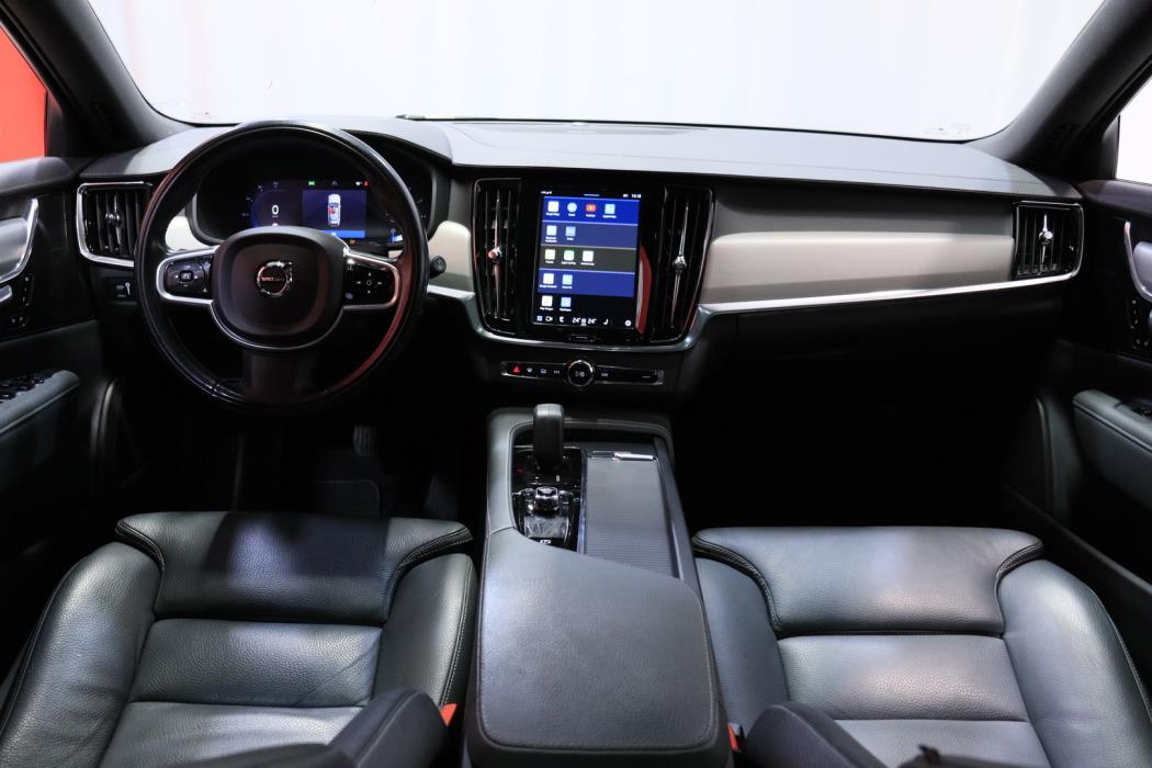 VOLVO V90 Cross Country 2022