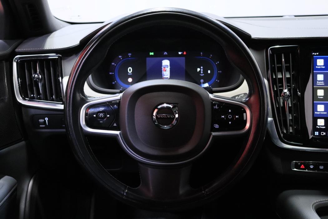 VOLVO V90 Cross Country 2022