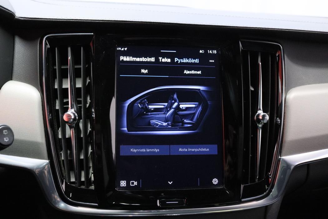 VOLVO V90 Cross Country 2022