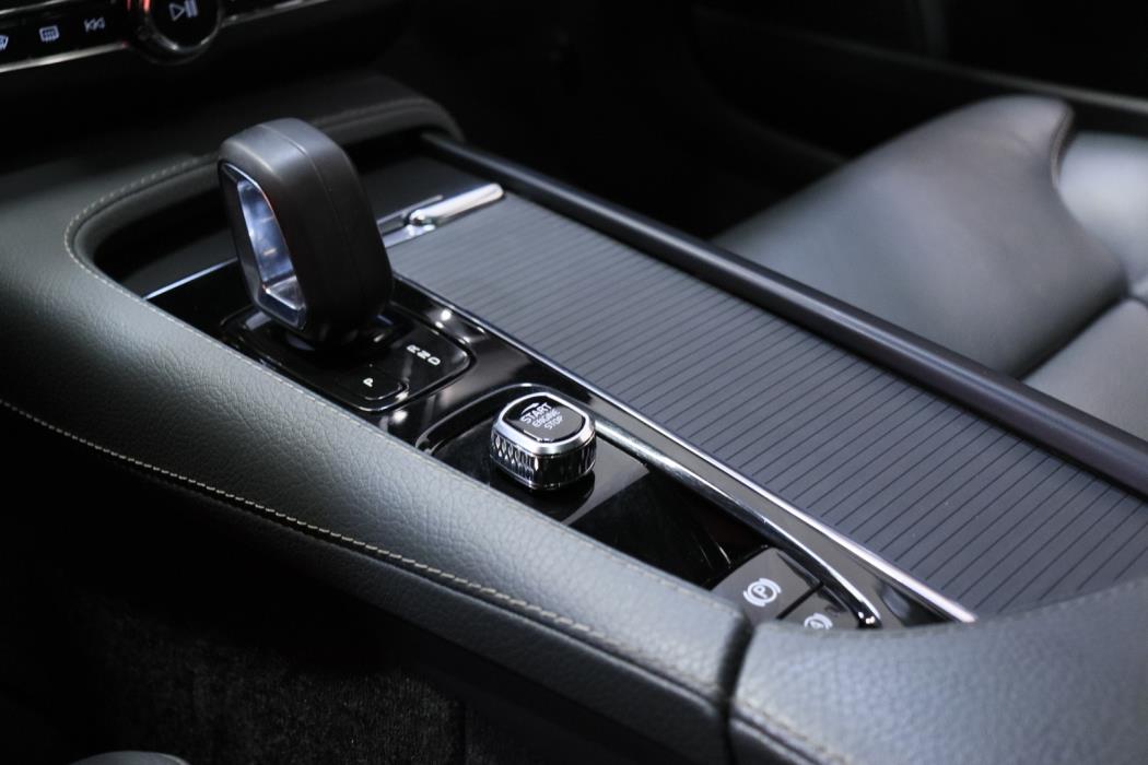 VOLVO V90 Cross Country 2022