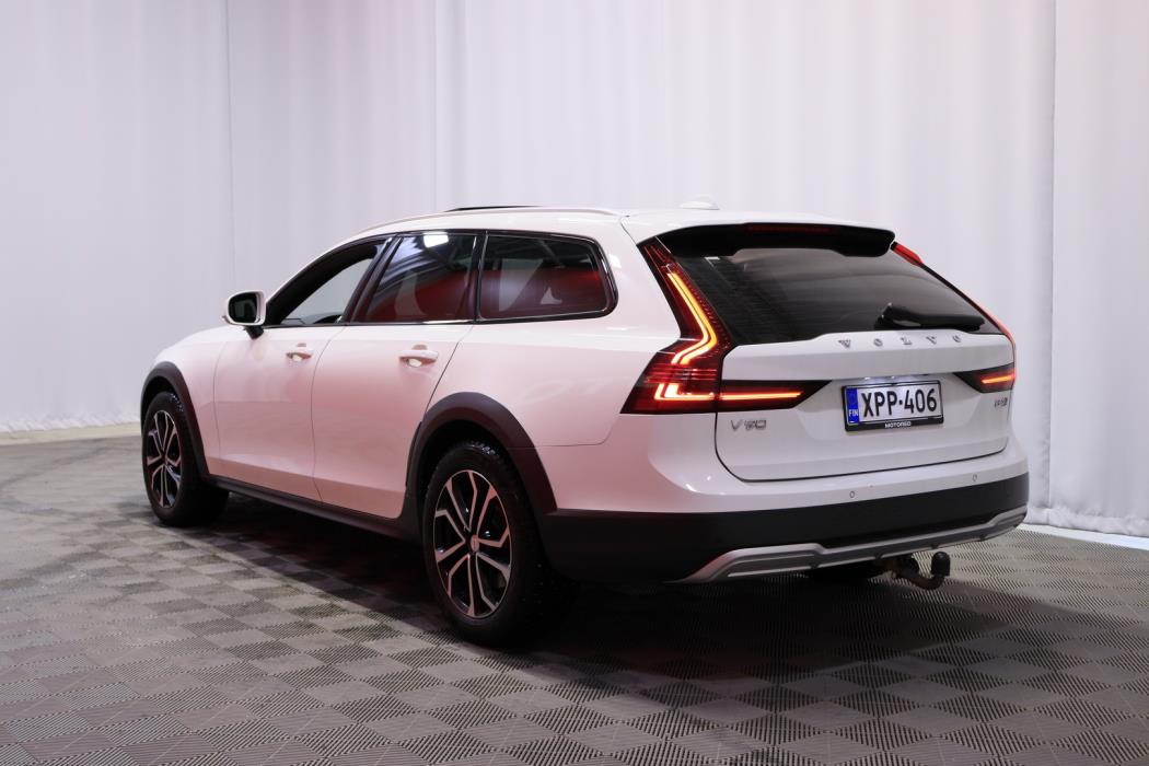 VOLVO V90 Cross Country 2022