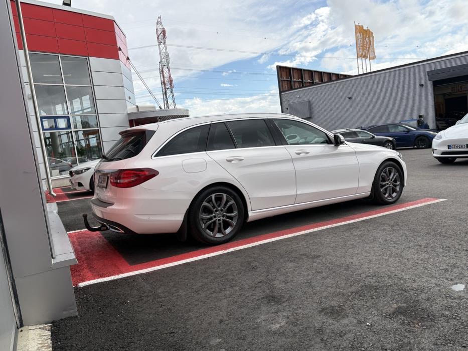 MERCEDES-BENZ C 2016