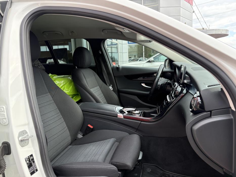 MERCEDES-BENZ C 2016
