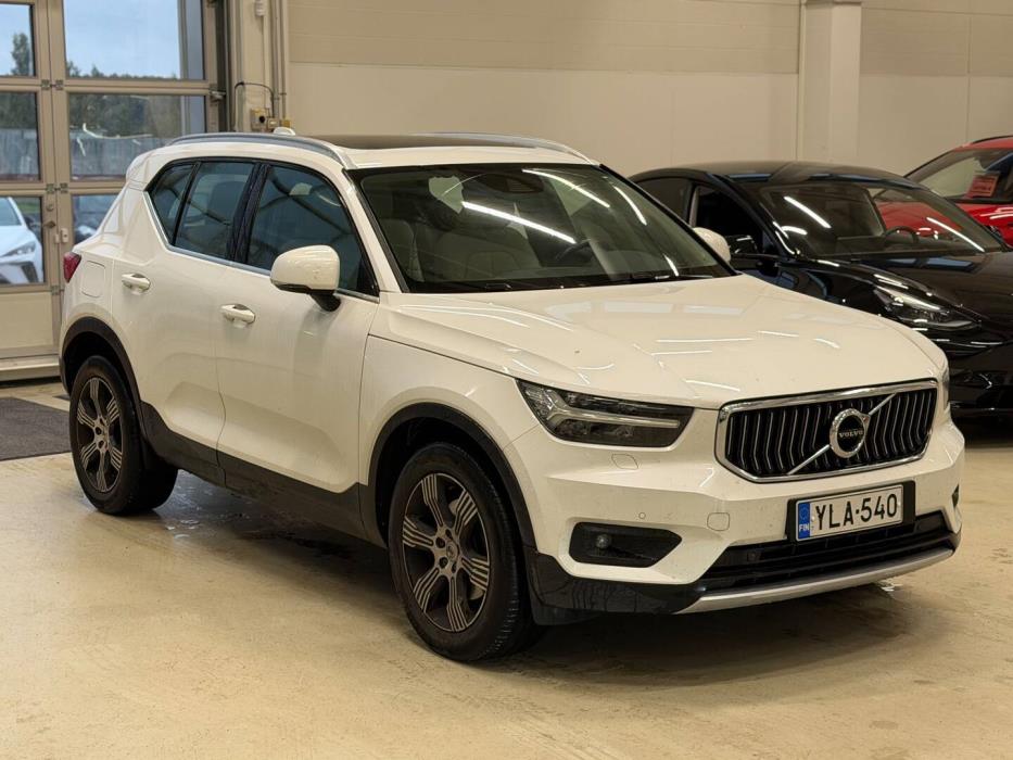 VOLVO XC40 2019