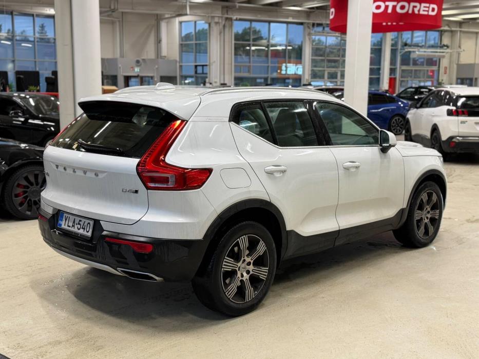 VOLVO XC40 2019